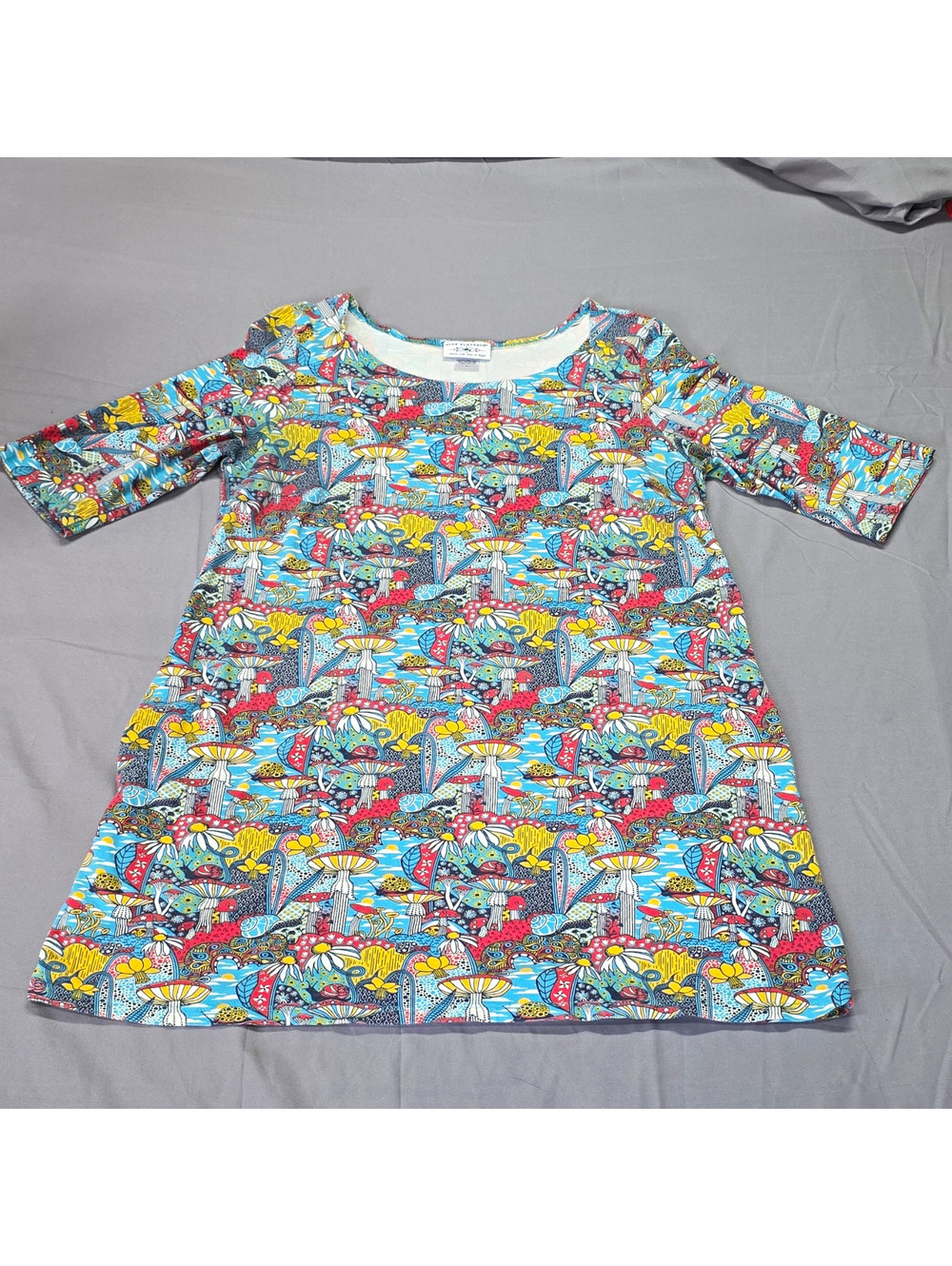 Blue Platypus Magnificent Groovey Mushrooms Reto/Psychedelic 60-70's Tunic L